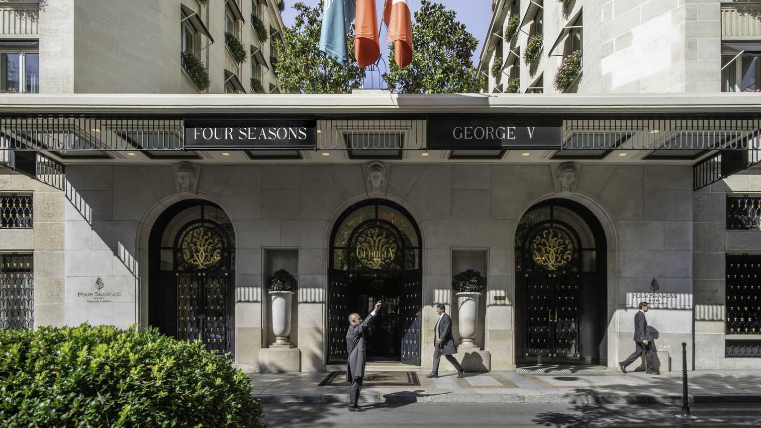 Four Seasons Hotel George V, un joyau art déco de 1928 dans le Triangle d'Or de Paris